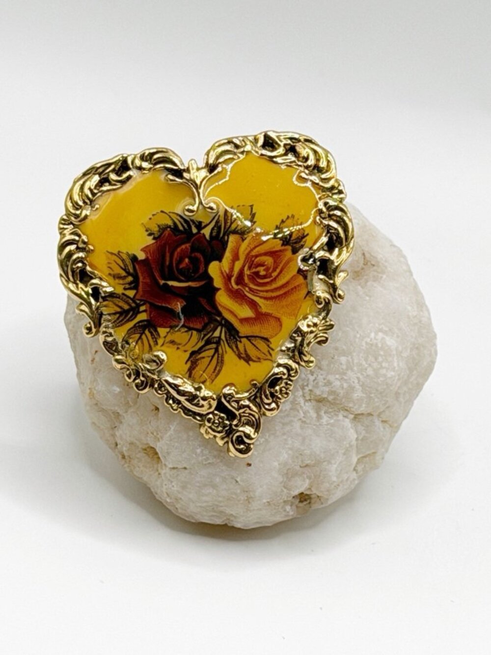 Vintage Yellow Red Floral Heart Enamel/Resin Gold Tone Brooch Pin 1 5/8 X 1 3/4”